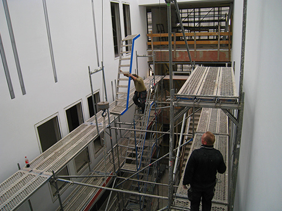 Georg-Büchner-Schule, Gerüstabbau im Atrium